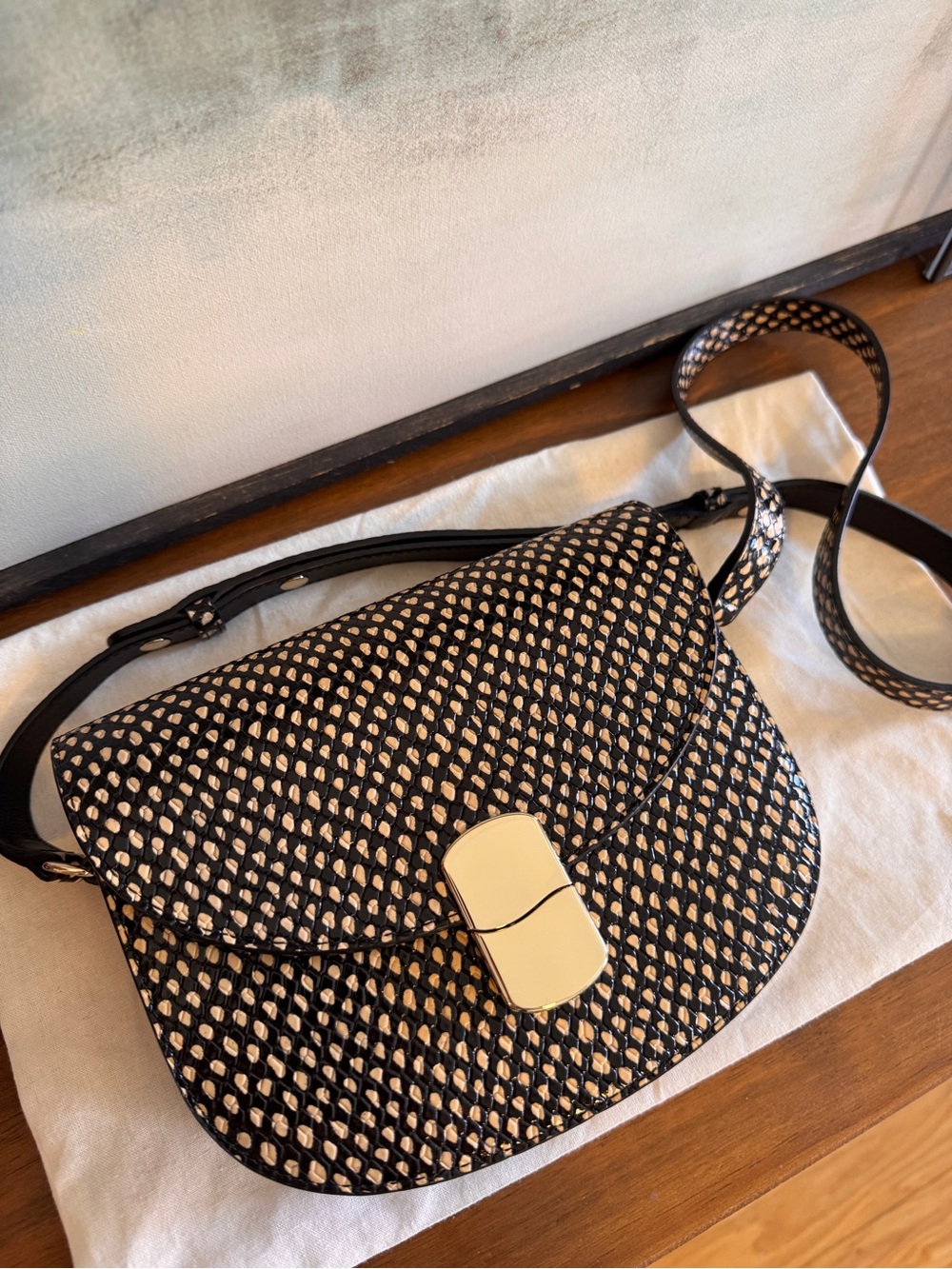 Sézane Claude Bag- Rare black & white print